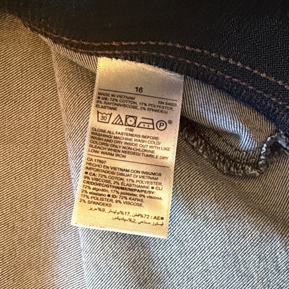 Old Navy Dark Blue Women's Skinny Jeans - Picture 3 of 8